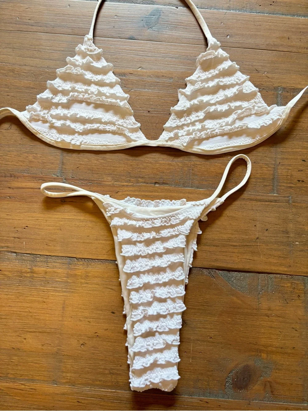 Rare!  Frankie’s bikinis x Sydney Sweeney white ruffle bikini set